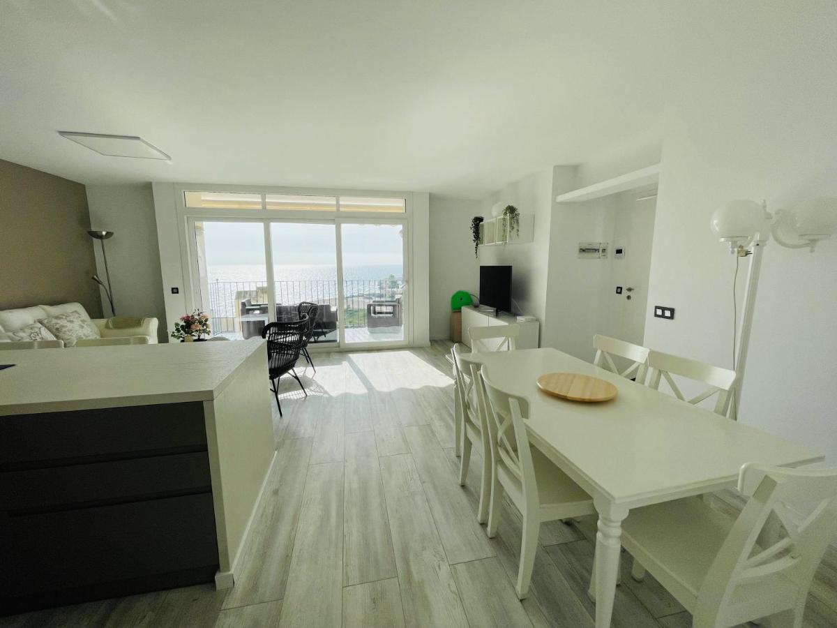 シッチェスLa Marina2 Seaview With Amazing Terraceアパートメント エクステリア 写真